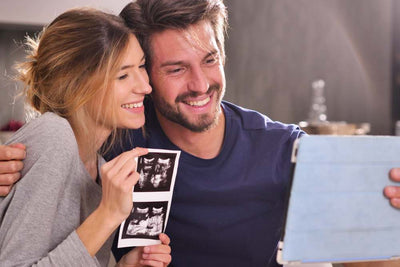 When Should you Announce your Pregnancy on Social Media?