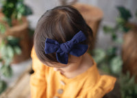 Ivy Linen Hair Bow Navy - Fauve + Co
